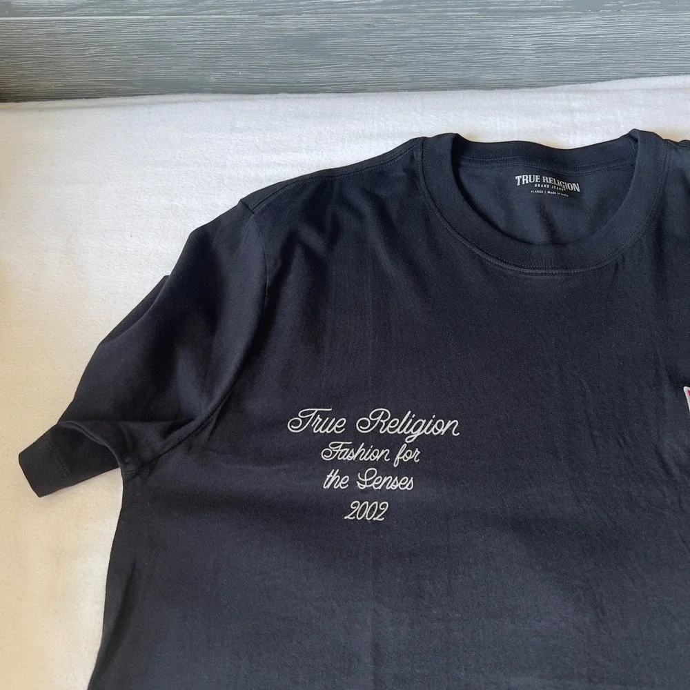 NWT True Religion Mens Black SS Uni Logo Graphic Tee Shirt XL Buddha